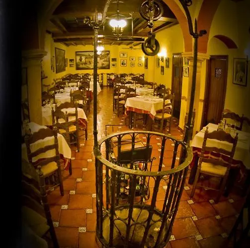 Hotel Hermanos Macias