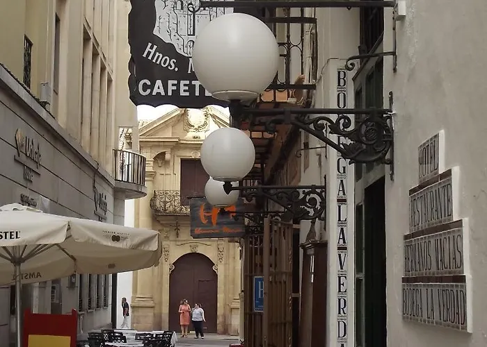 Hotel Hermanos Macias *