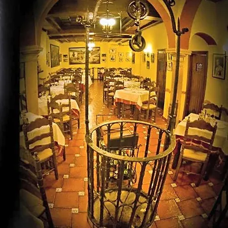 Hermanos Macias