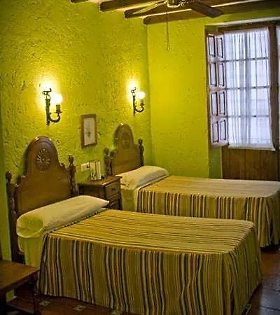 Hotel Hermanos Macias *