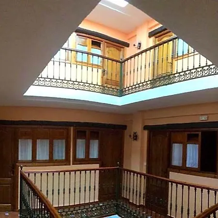 Hotel Hermanos Macias *