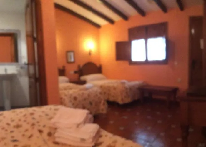 Hotel Hermanos Macias *