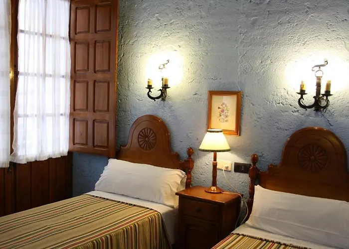 玛尔西亚斯兄弟酒店 *