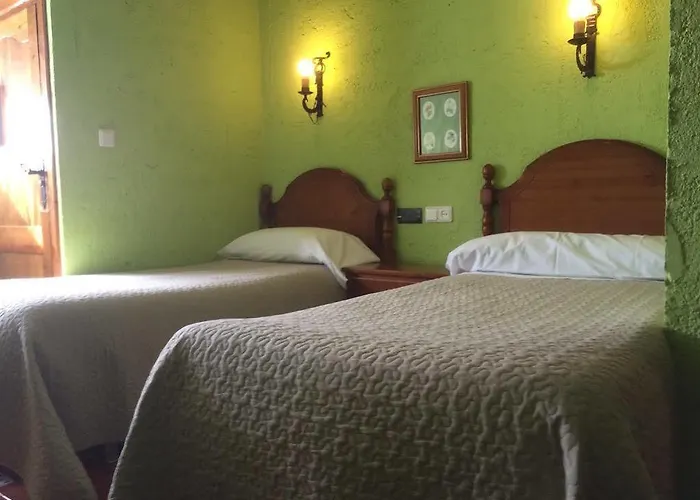 Hotel Hermanos Macias *