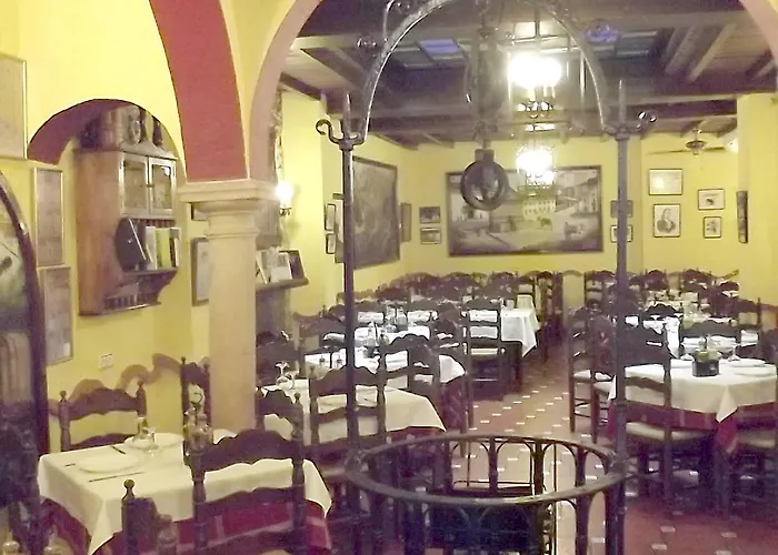 Hotel Hermanos Macias