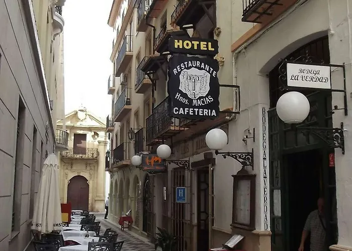 Hotel Hermanos Macias